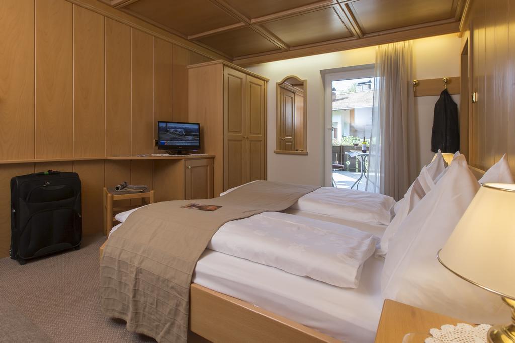 גאיס Hotel Burgfrieden מראה חיצוני תמונה