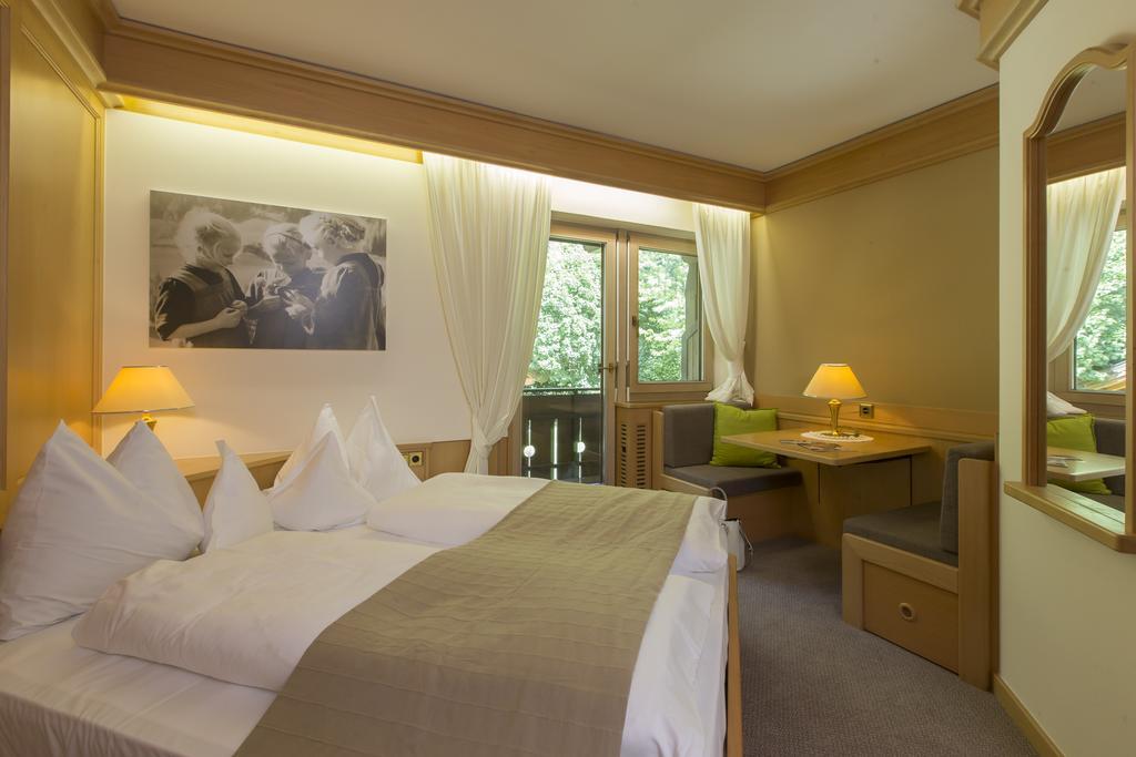 גאיס Hotel Burgfrieden מראה חיצוני תמונה