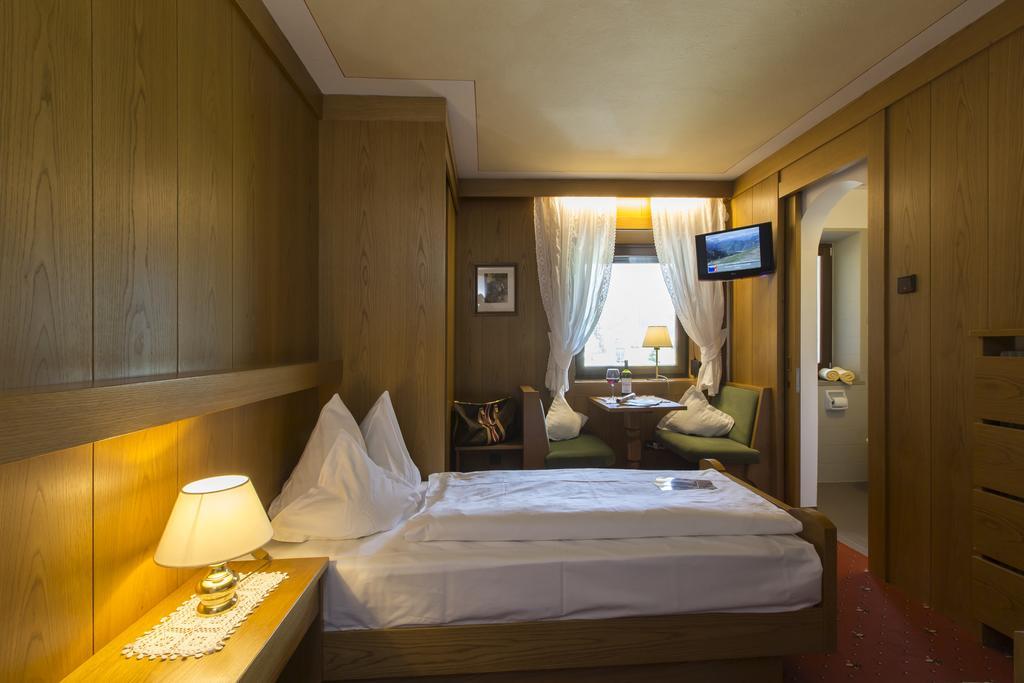 גאיס Hotel Burgfrieden מראה חיצוני תמונה