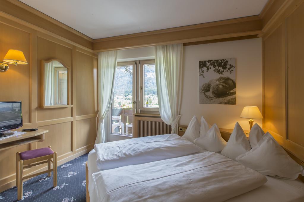 גאיס Hotel Burgfrieden מראה חיצוני תמונה